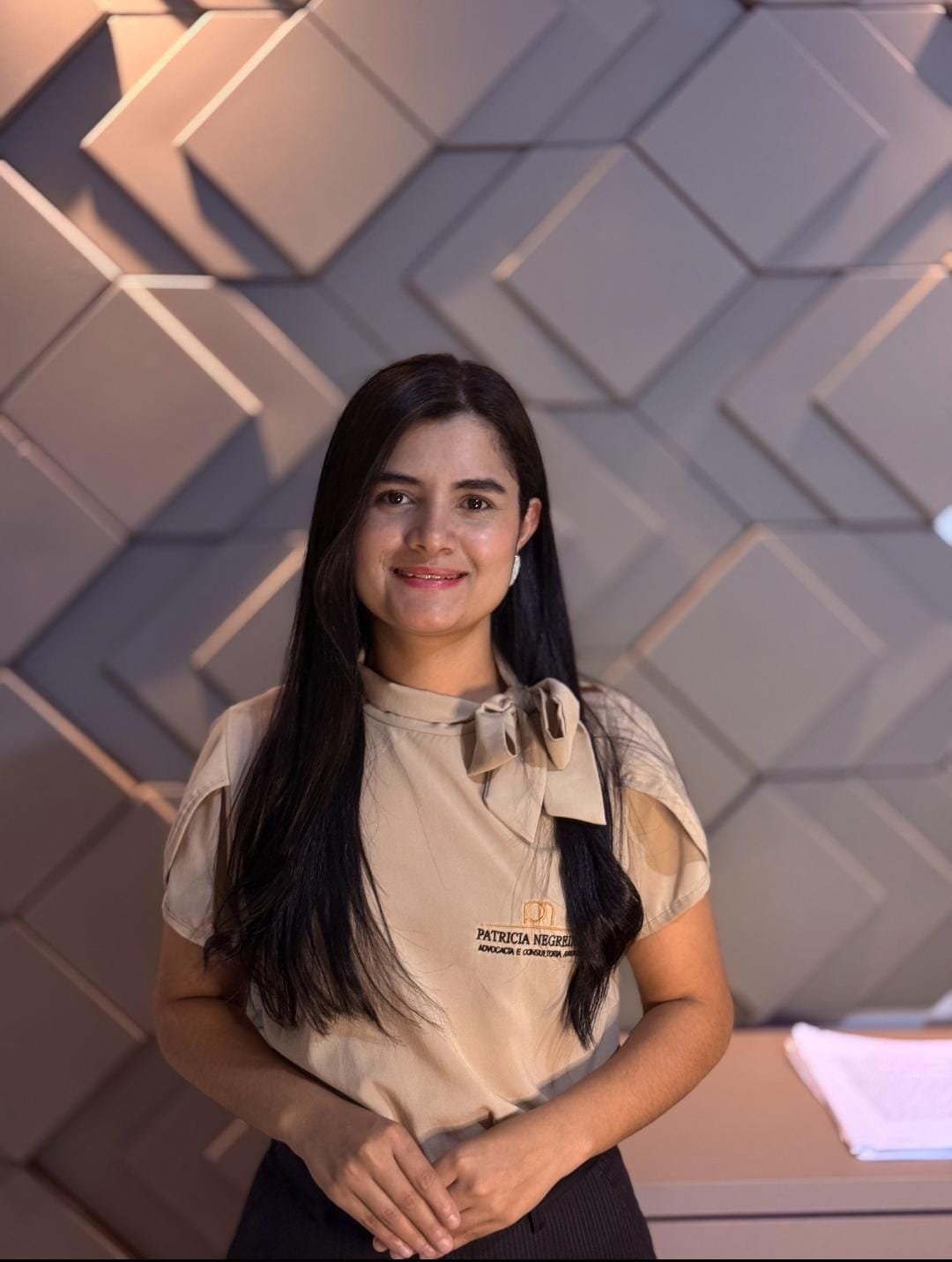 Isnaria — Recepcionista